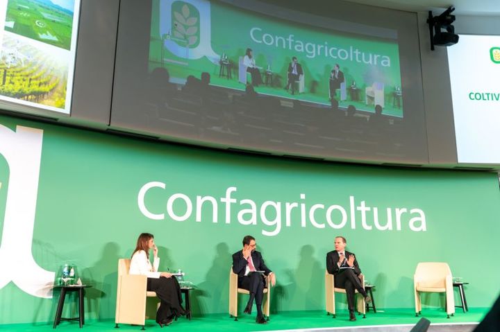 Assemblea Confagricoltura, Giansanti: “Fondamentali le Istituzioni per superare il momento critico e raggiungere gli obiettivi della transizione ecologica e digitale”